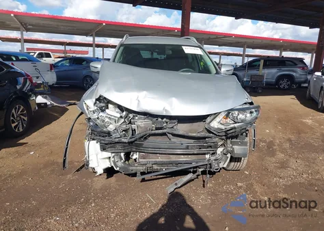 2019 Nissan Rogue S z USA, uszkodzony, nr VIN 5N1AT2MT5KC812371